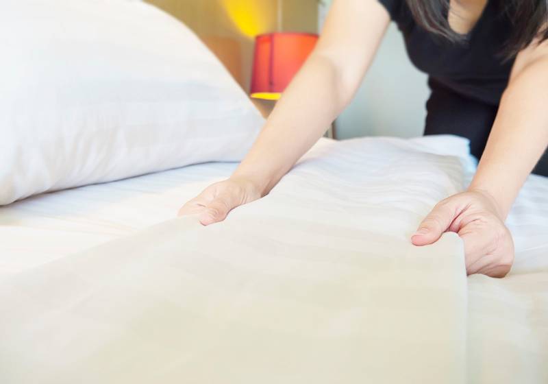 How to Keep Your Bed in Pristine Condition Making A Bed